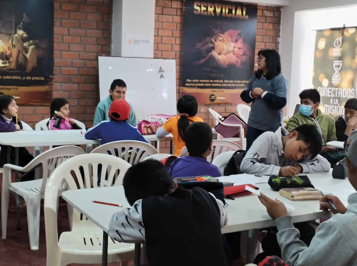 Alumnos de ciudad refugio